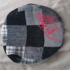 Bnwot very RARE!!! fox racing hat. This hat is looks like made by newsies 🎥